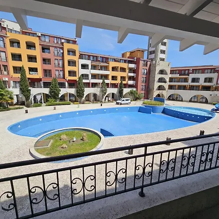 V Tichom Prostredi Marina Cape Апартамент