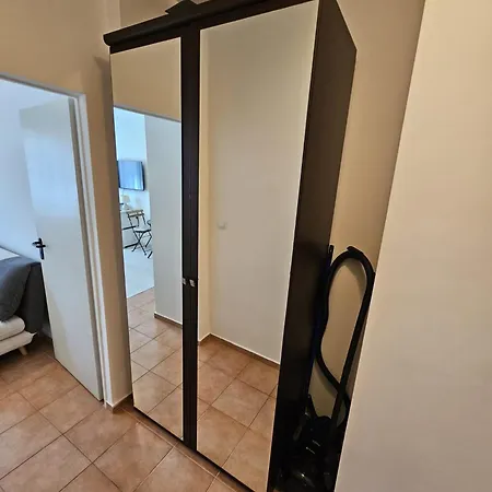 V Tichom Prostredi Marina Cape Ахелой